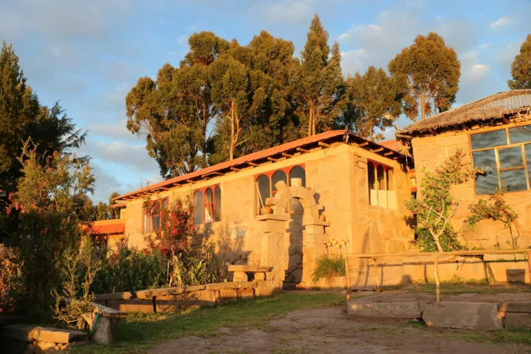 Blue Sky Taquile Lodge 29 H